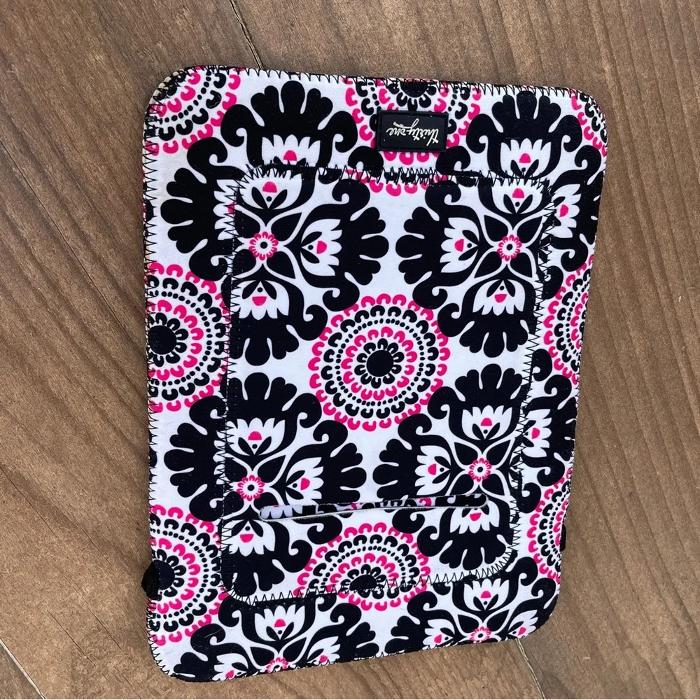 31 Thirty One Bags Scuba Tote Tablet Ipad Kindle Nook Case Black White Pink